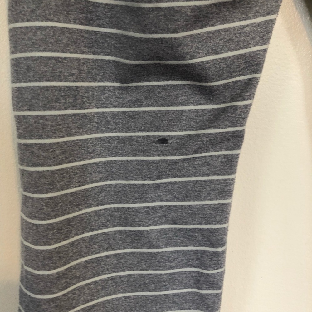 XL Athleta 7/8 Length Leggings, Gray & White - Picture 3 of 4